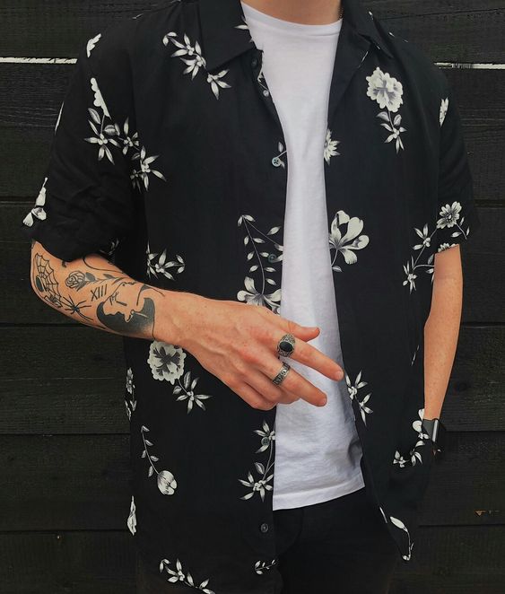 Camisa florida deals preta e branca